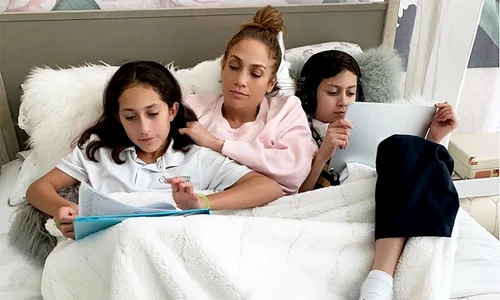 Jennifer Lopez, poreclă pentru gemeni 1  foto   Instagram  jpg
