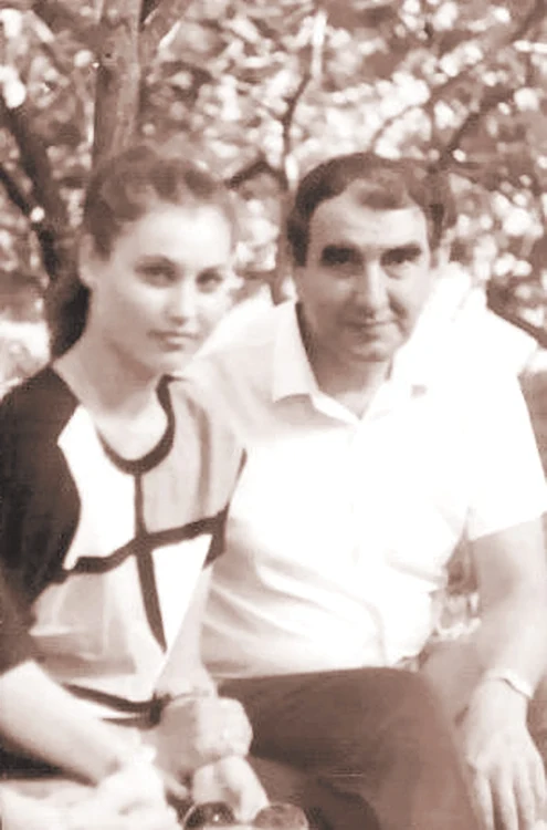 Alexandru Vlahovici a păstrat  poza cu Daniela, din anii de liceu