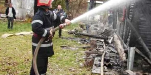 Pompierii au reușit stingerea incendiilor