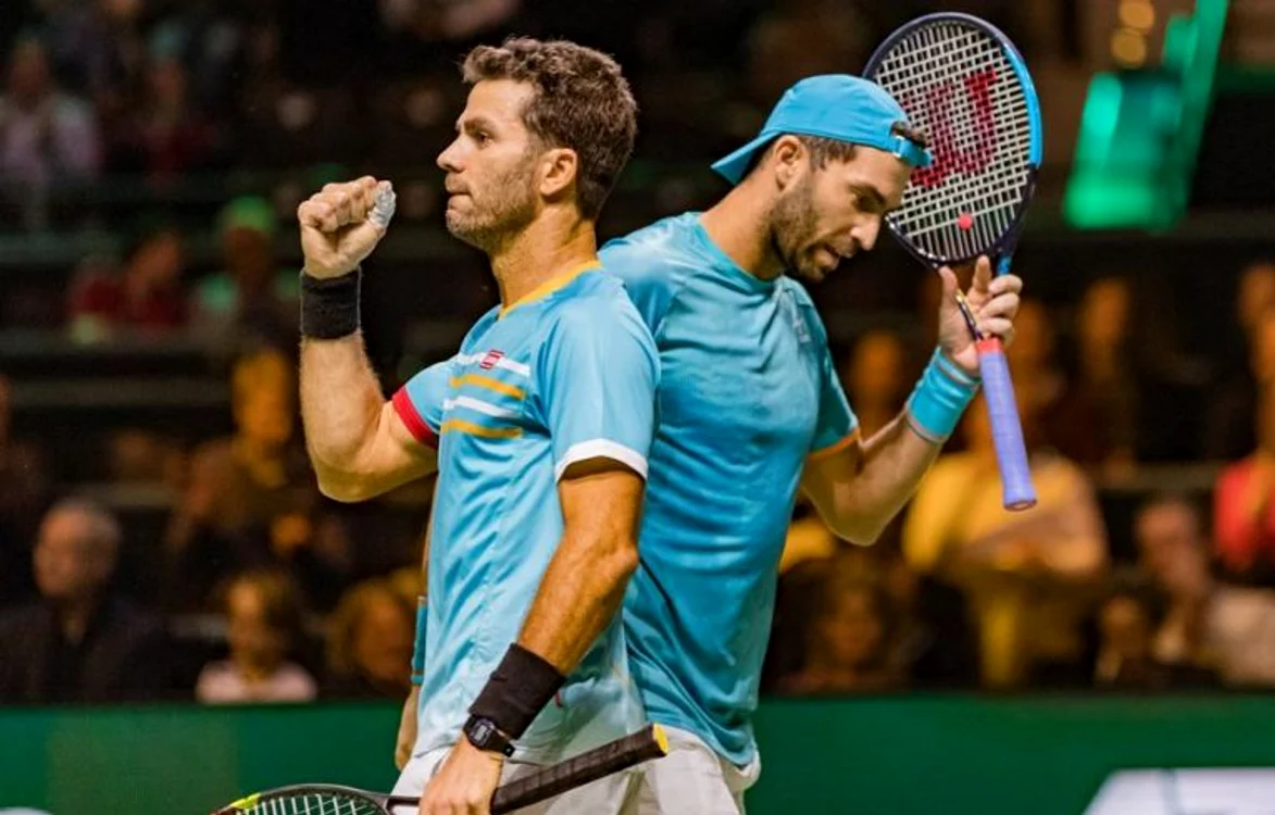 
    Horia Tecau si Jean Julien Rojer au obtinut o victorie importantăFOTO: Facebook/ ATP Rotterdam  
