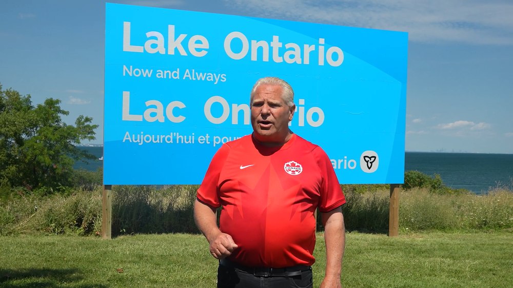 Tump vrea „Lacul America”, Canada ripostează cu un panou uriaș: „Va rămâne Lacul Ontario și după ce Trump nu va mai fi”