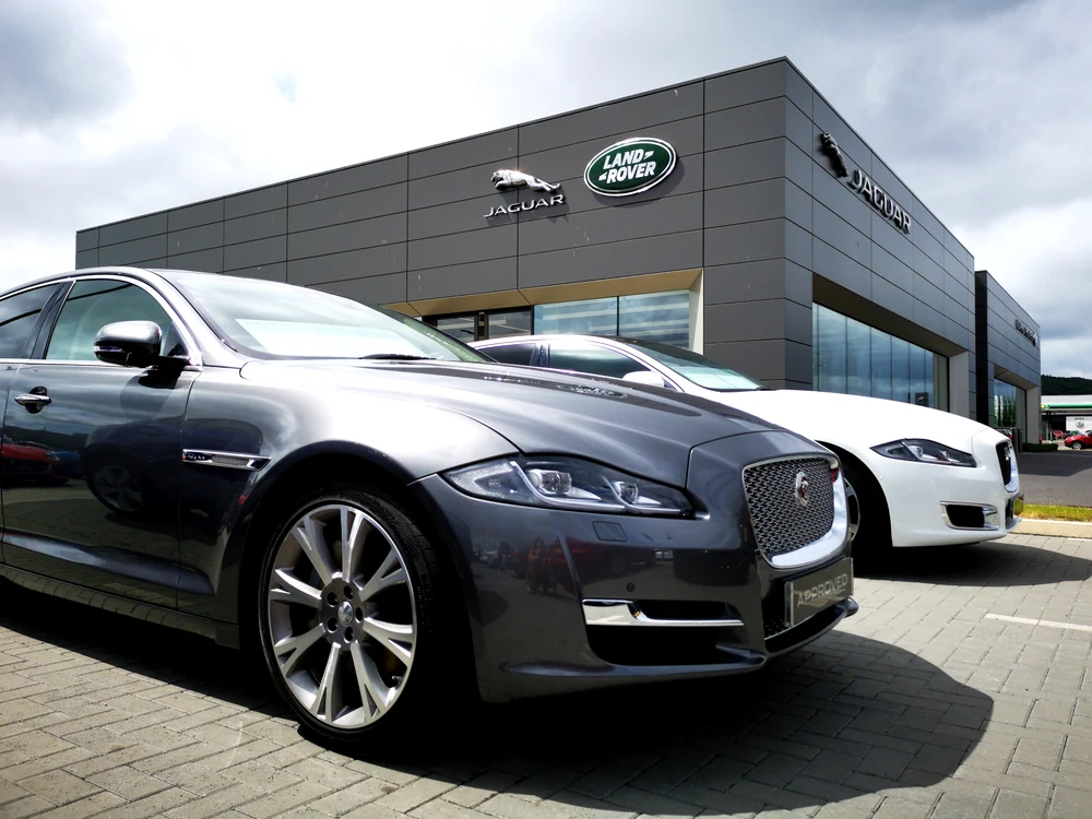 Jaguar Land Rover a anunțat că va întrerupe livrările către SUA FOTO Shutterstock 