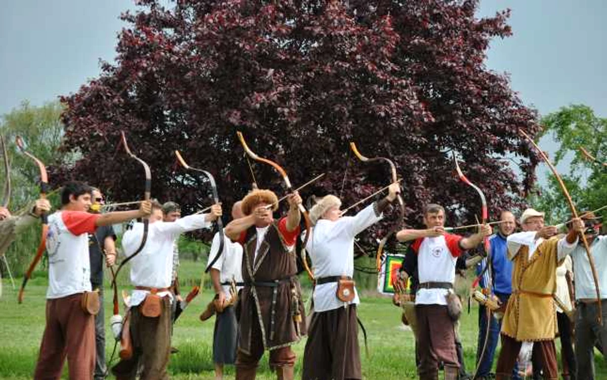 Bărbatul se afla într-un parc de distracţii unde s-a tras cu arcul FOTO Arhivă