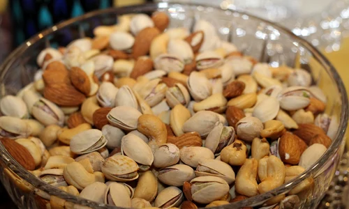 1 semintele crude pe care sa le mananci ca sa fii sanatos include le neaparat in dieta jpg jpeg