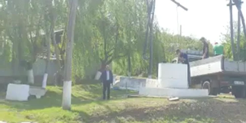 fantani video mp4 thumbnail png