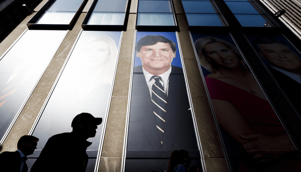 Vedetă Fox News, criticată de republicani pentru minimalizarea evenimentelor de la Capitol de acum doi ani. Imaginile la care a avut acces jurnalistul