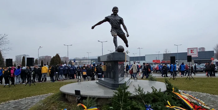 Statuia lui Michael Klein de la Hunedoara FOTO Daniel Guță