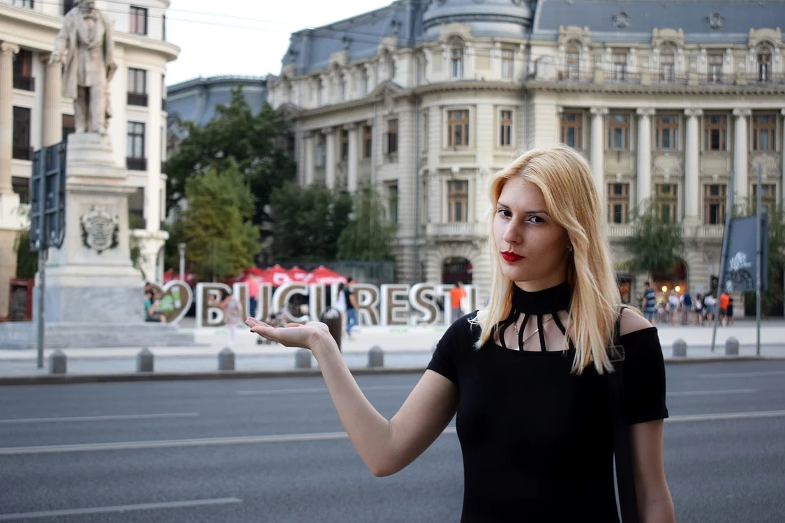Bucureștiul atrage tineri și vârstinici, iar unii iau în considerare să se mute aici. FOTO: Pixabay