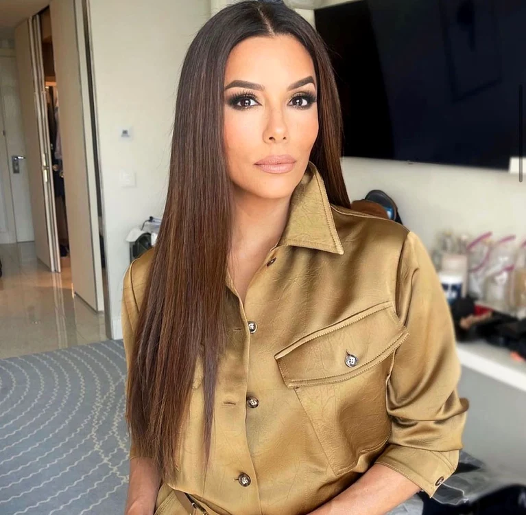 Eva Longoria părăsește America Foto: Facebook 
