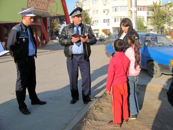 Agenţii de poliţie i-au identificat pe minori şi le-au întocmit dosare penale