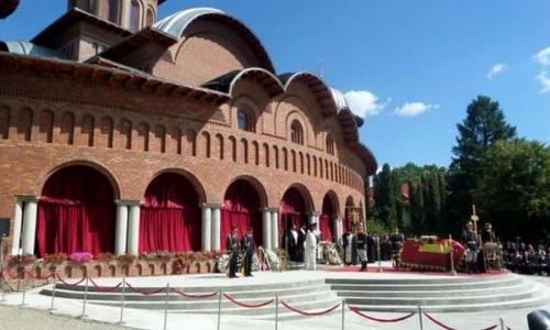 Programul funeraliilor Regelui Mihai, desfiinţat de un istoric: „Nu s a mai pomenit aşa ceva pentru regii României“ jpeg