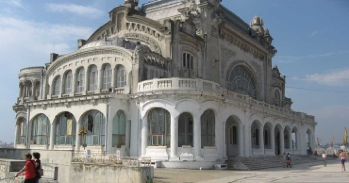 Deschiderea imminentă a Cazinoului din Constanța stârnește curiozitatea publicului Deschiderea imminentă a Cazinoului din Constanța stârnește curiozitatea publicului