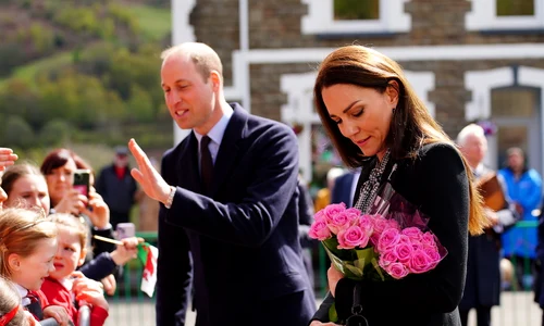 Kate Middleton și Prințul William în vizită la Aberfan (1) jpg