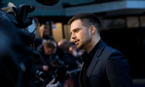 sebastian stan jpeg