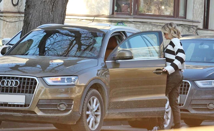 Minodora calcă în picioare spaţiul verdeFoto: Mihai Ionescu