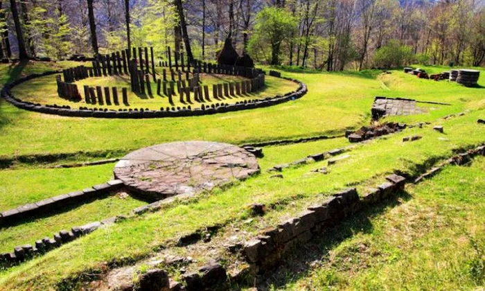 Zidurile Sarmizegetusei Regia, restaurate piatră cu piatră jpeg