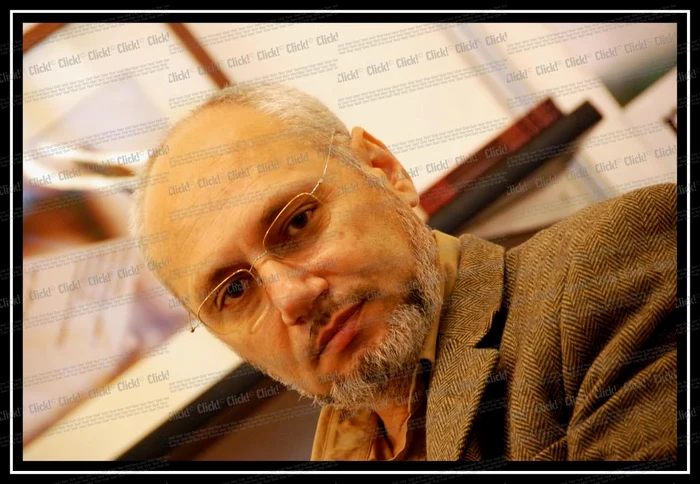 
    Bianca şi Victor au venit ţinându-se de mână la evenimentul de la BotoşaniFoto: Click!  