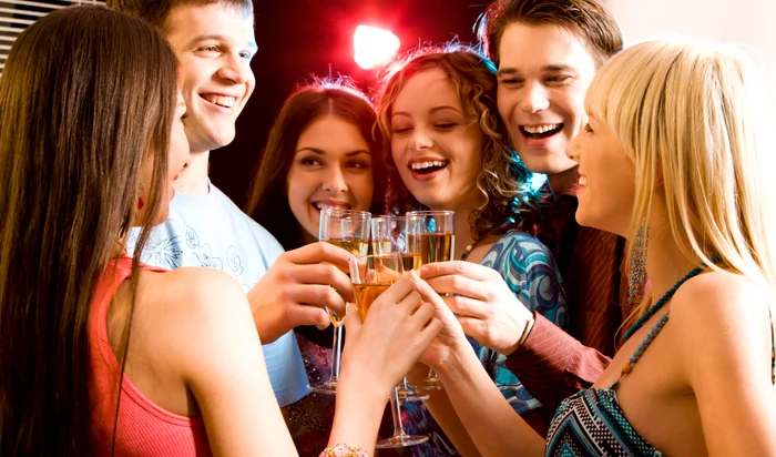 ⁠„Friendsmas”, sărbătoarea preferată de Generația Z / foto: arhiva Click!