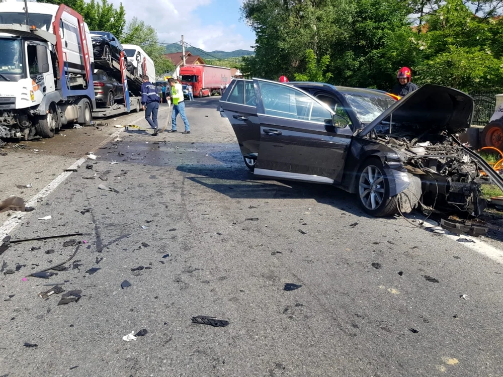 Șapte persoane au fost rănite în urma accidentului rutier FOTO arhivă Adevărul