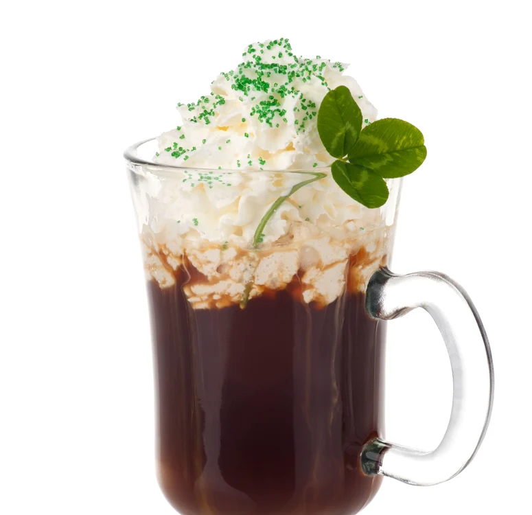 Irish Coffee este una dintre cele mai apreciate băuturi în timpul sezonului rece    FOTO: Shutterstock