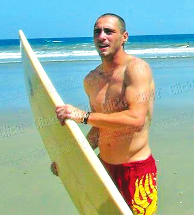 
    Fostul burlac  se află în Ecuador  unde filmează un  documentar despre  căutătorii de aur (Foto: Arhivă personală)  