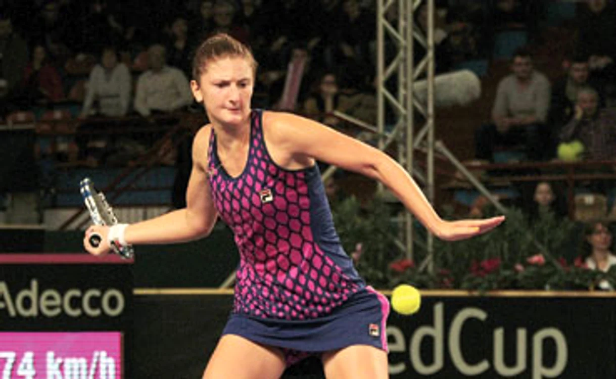 Irina Begu trece printr-o perioadă foarte bună a carierei sale, dar diseară are un meci foarte greu cu numărul 2 mondial şi deţinătoarea trofeuluiFoto: Mediafax