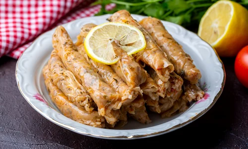 Sarmale de post Sursa foto shutterstock 1922971265 jpg