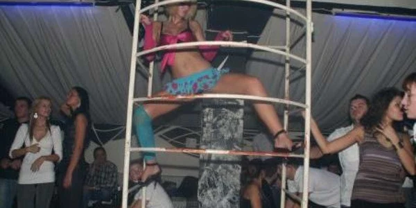 Distracţie la maximum în Club Blue, mâine seară-imagine arhivă Adevărul