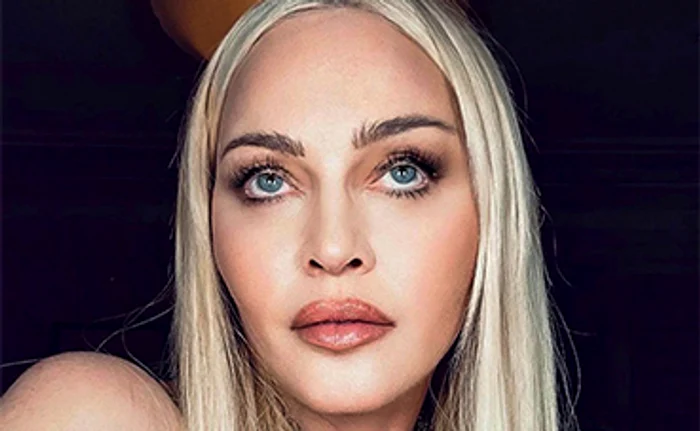 
    Arată mai degrabă de 22 de ani, decât sexagenarăFoto: Profimedia  