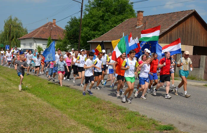 Înainte de a intra în România, sportivii au traversat Ungaria