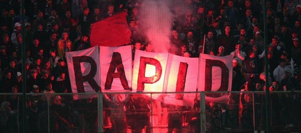 Reacție uluitoare a clubului Rapid în scandalul imnului. Un oficial îl ceartă pe Andrei Păunescu 