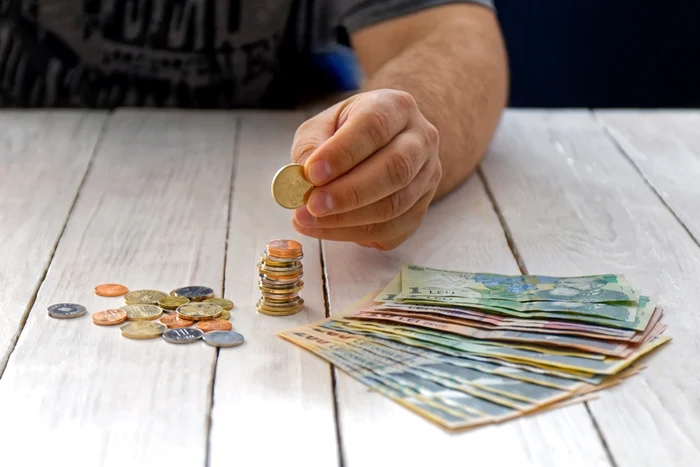 Plăți / Foto: Shutterstock