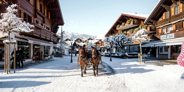 orasul elvetian Gstaad  Foto Gstaad webp