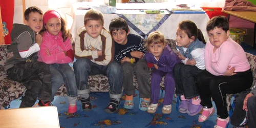 Preșcolarii de la PN 11 speră să primească căldură în clase.