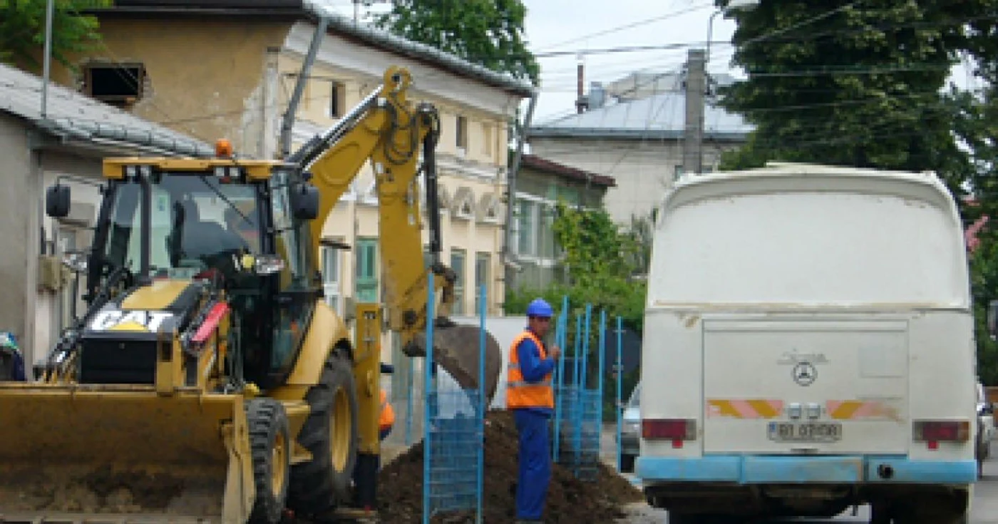 Botosani: Şoferii, blocaţi pe şantierele oraşului
