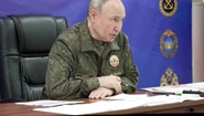 Vladimir putin, în uniformă militară FOTO EPA EFE jpg