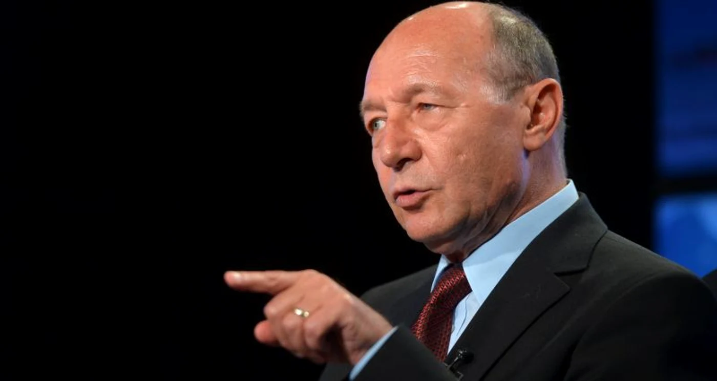 
    Traian Băsescu consideră că sicriul lui Vadim Tudor ar fi trebuit depus la Senat, aşa cum şi-a dorit familia luiFoto: Mediafax  