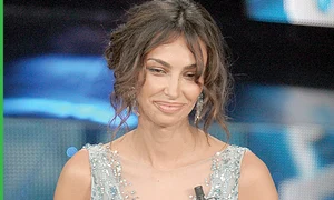 12 13 vedete madalina ghenea cu tifetz pe cap spl1224597 017 jpeg