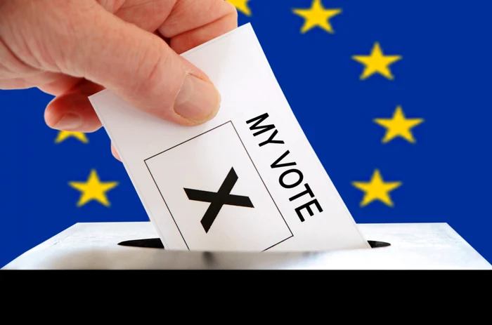 „În realitate, euroscepticismul românesc- atâta cât există - aparţine
unei elite pentru care identitatea proprie este mai preţioasă decât
pentru masele populare pentru că este, fireşte, mai bogată şi mai plină
de sens. ” FOTO Shutterstock