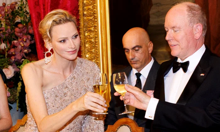 Prințesa Charlene de Monaco Prințul Albert și președintele Italiei Facebook2 jpg png