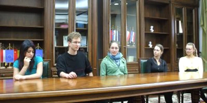 Studenţi la Universitatea „1 Decembriei 1918“
