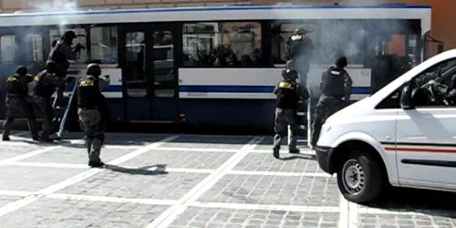 Brasov ziua politiei teroristi