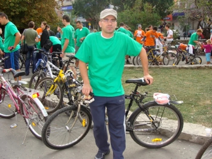 Oradea: CAMPANIE/Sportivul Zilei/Cristian Fărăgăianu: „Este din ce în ce mai rău, pentru noi, bicicliștii”