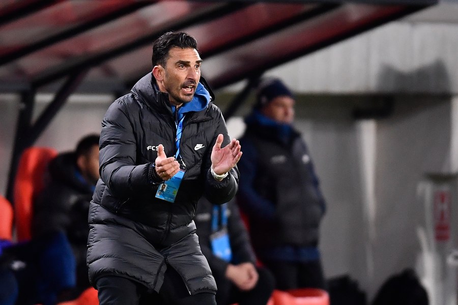Antrenorul FCSB spune că nu îi este teamă de demitere. „Știu cine sunt şi cum lucrez“