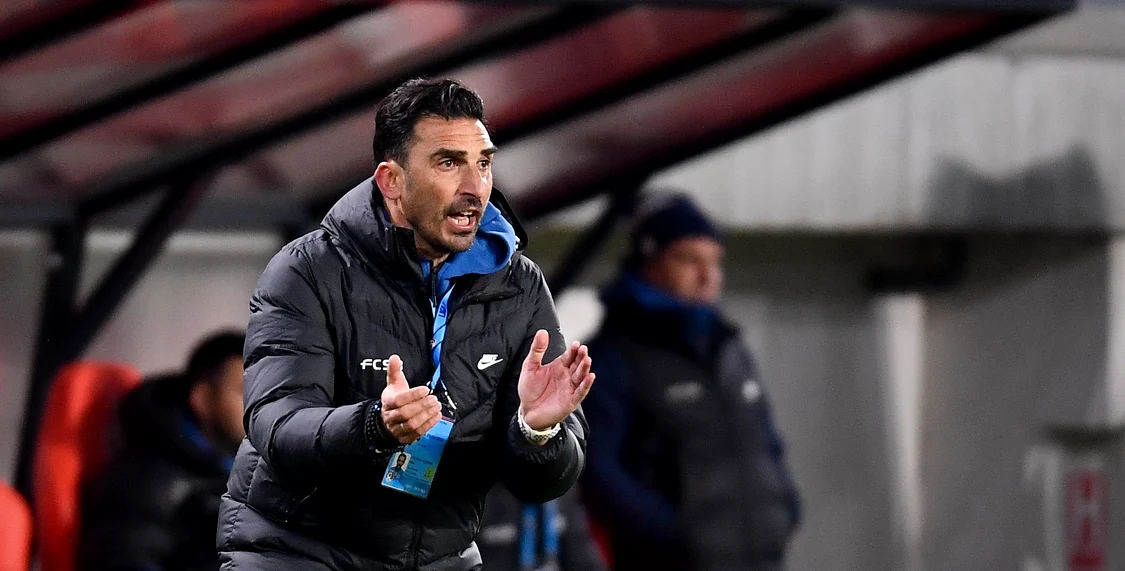 Elias Charalambous, antrenorul din acte al FCSB. Foto Mediafax