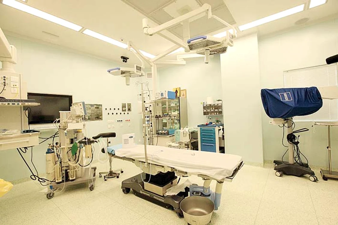 La etajul 5 este sala de operație nr. 1, pentru secția ORL