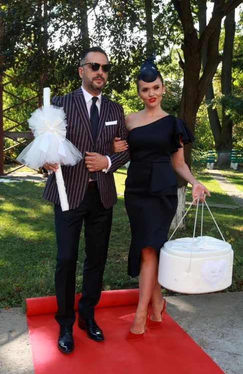 Cristina Șișcanu și Mădălin Ionescu, nașii micuței Iris