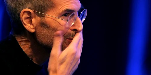 Steve Jobs a "fentat" legea californiană la fiecare şase luni
