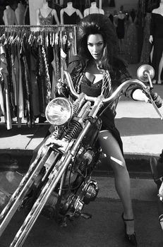 7 naomi campbell cher si kim kardashian sexy cr fashionb book 5 jpg jpeg