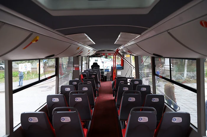 Frog Bus, noul autobuz-amfibie care leagă Călărași de Silistra. 